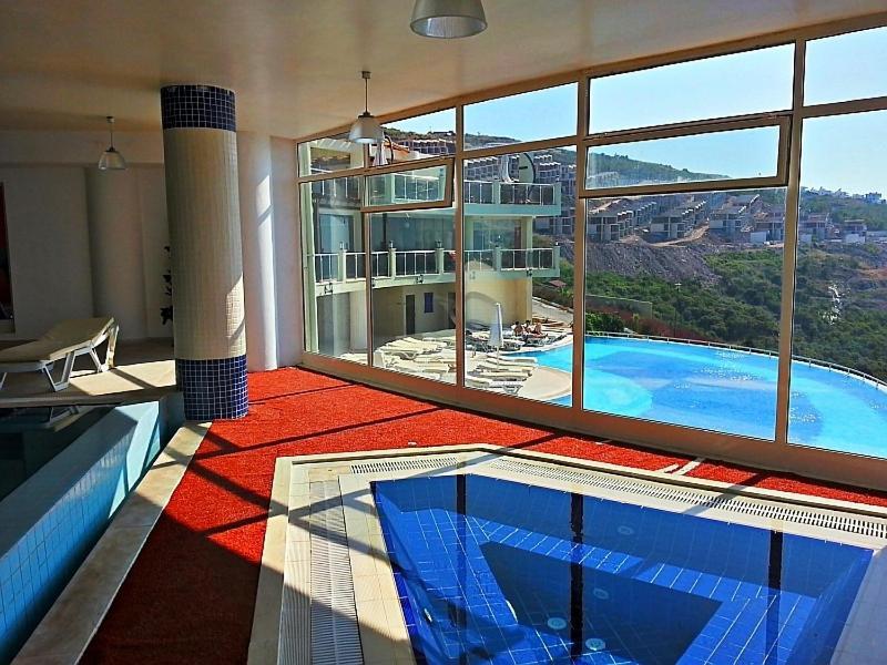 Royal Heights Apartments Bogazici Exterior foto